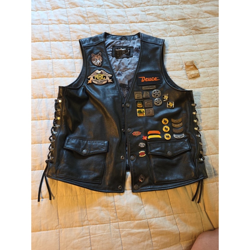Genuine Harley-Davidson Leather Vest Men's‎ Large With 24 Pins